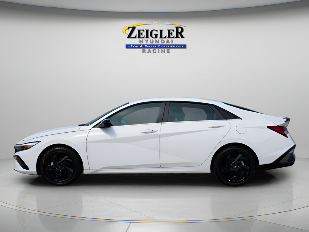 Certified 2026 Hyundai Elantra SEL Sport Premium FWD image 4