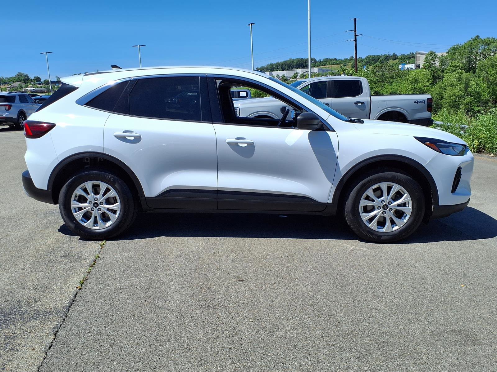 Certified 2023 Ford Escape Active w/ Tech Pack #1 AWD/4WD image 6