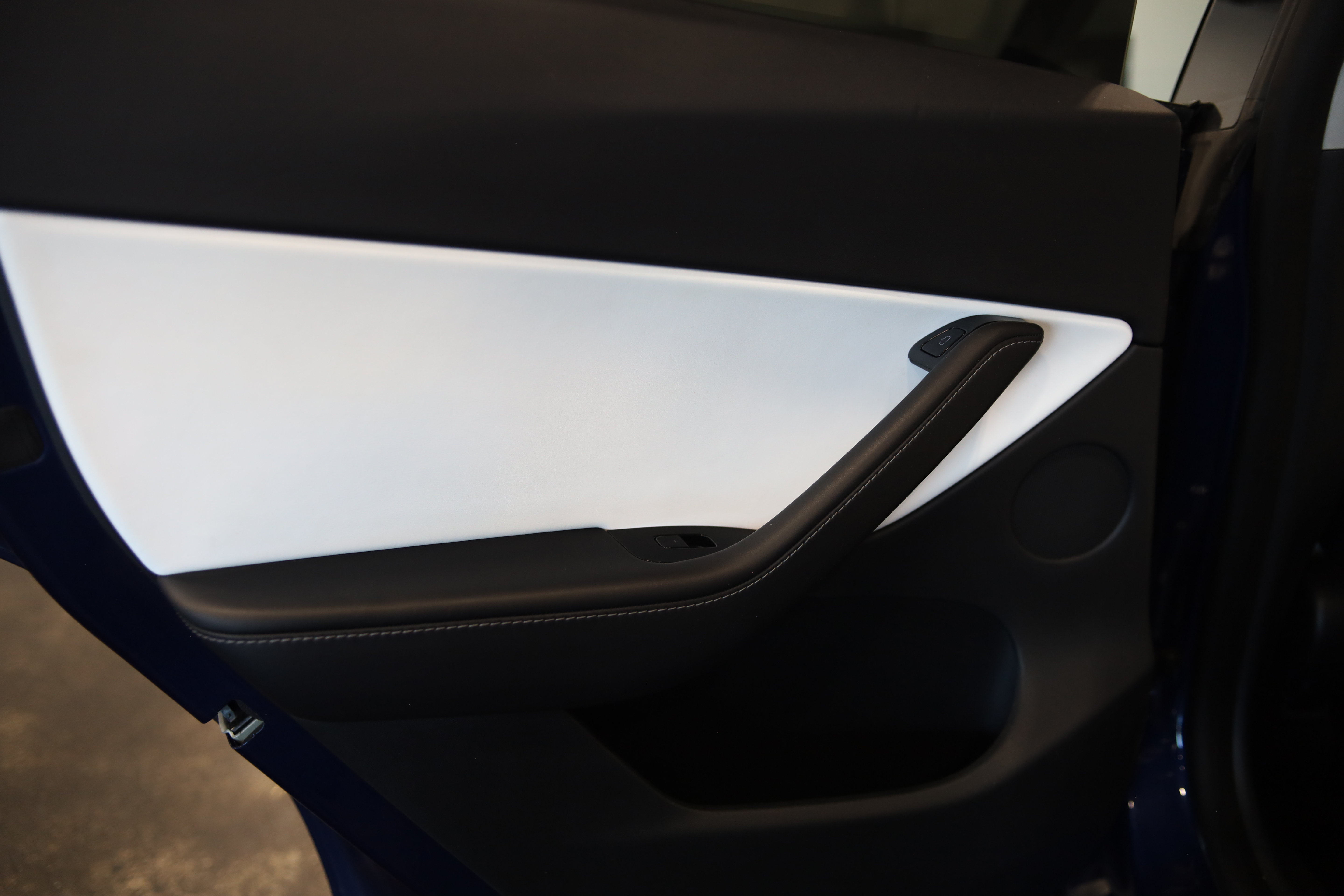 Used 2021 Tesla Model Y Long Range AWD/4WD image 32