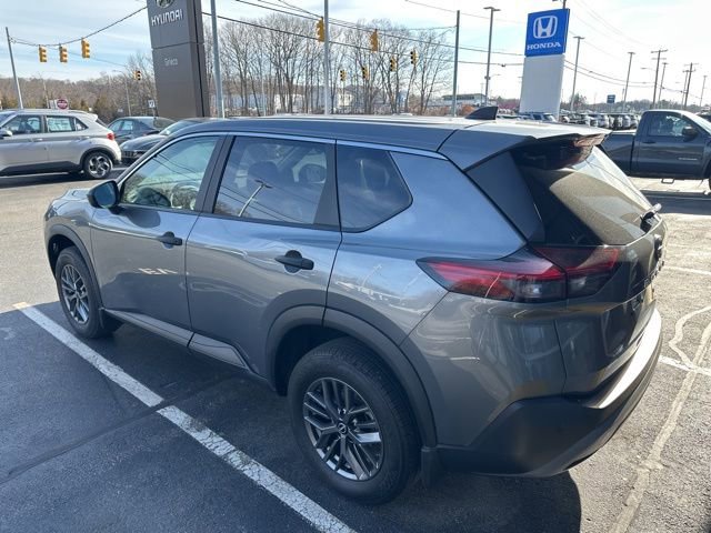 Used 2023 Nissan Rogue S image 4