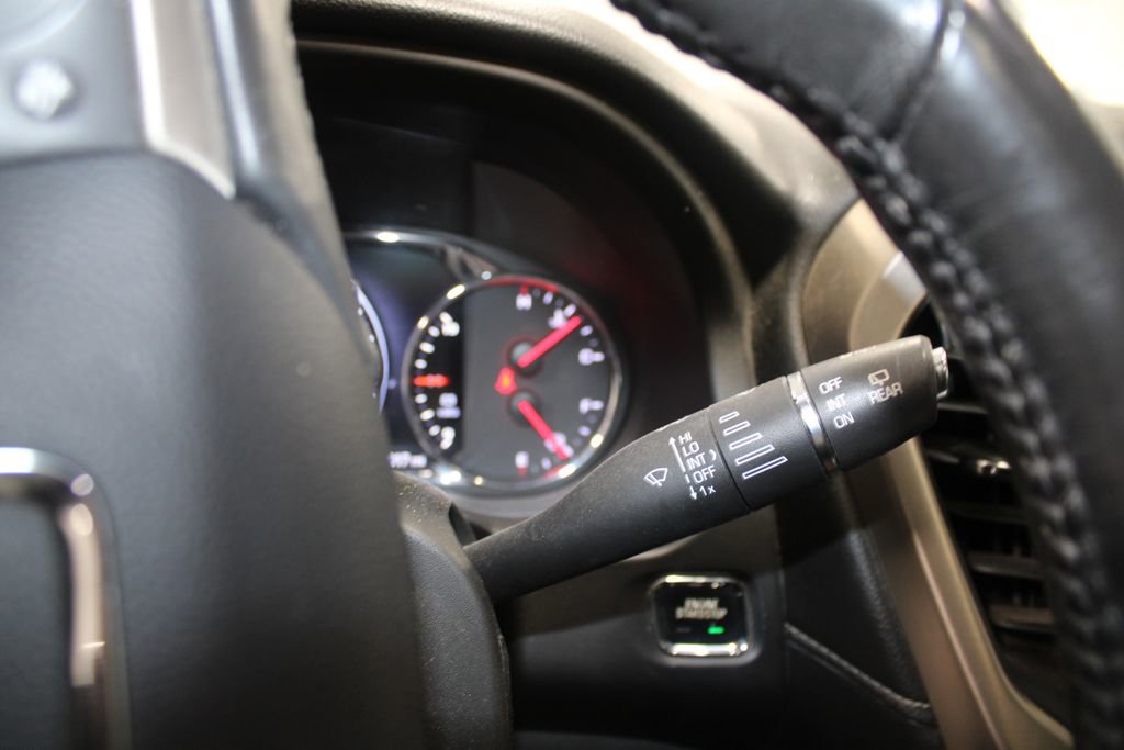 Used 2017 GMC Acadia Denali image 31