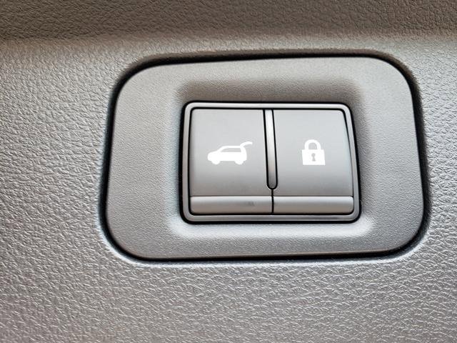 New 2025 Nissan Armada SL w/ Captain's Chari Seat Package image 7