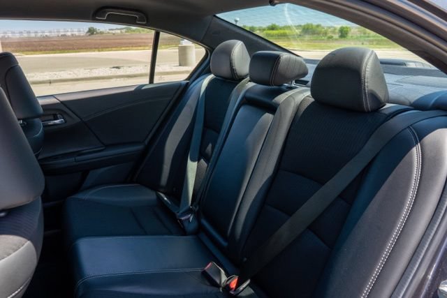 Used 2016 Honda Accord Sport image 15