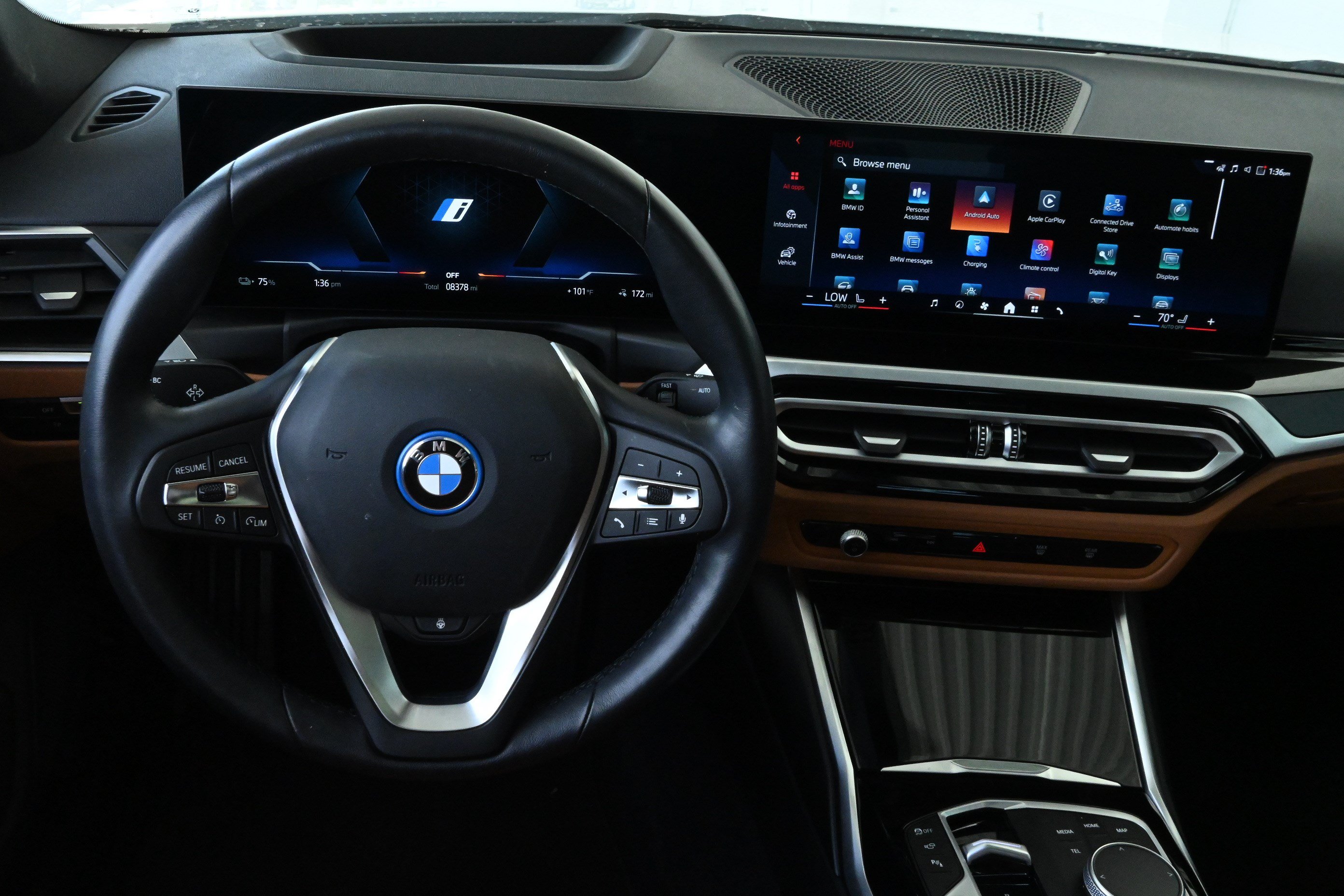 Used 2024 BMW i4 eDrive40 w/ Premium Package RWD image 16