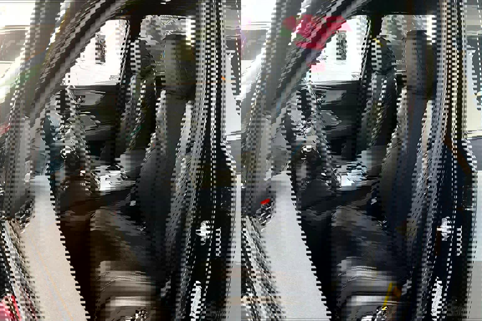 Used 2023 Acura MDX A-Spec image 10