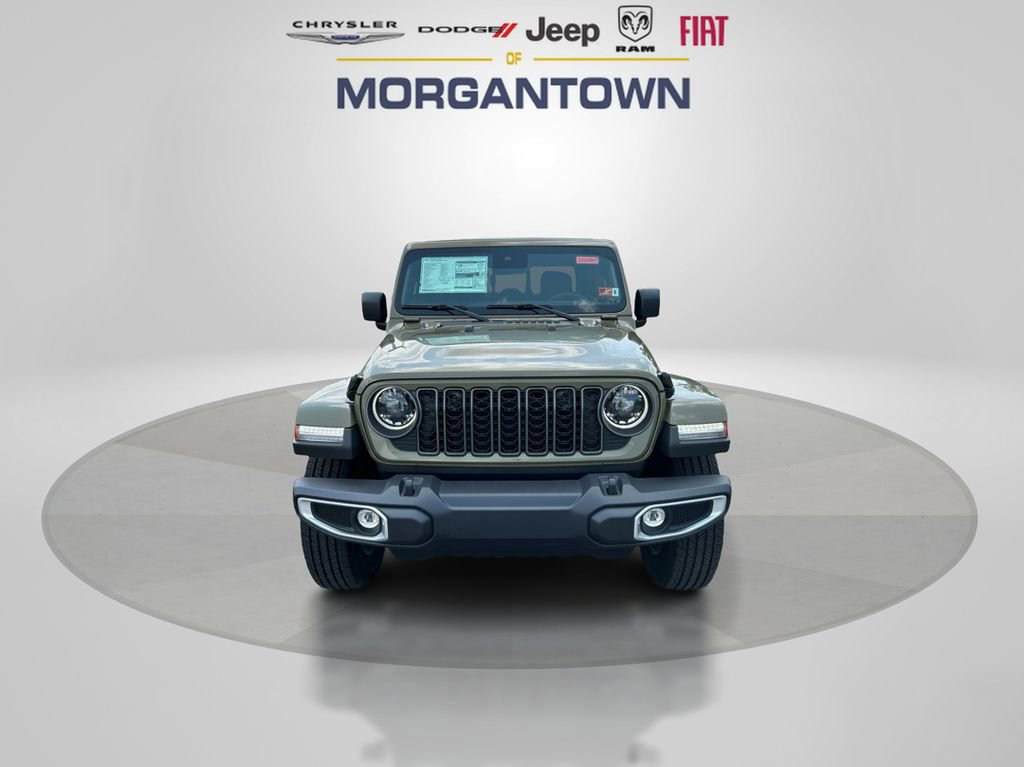 New 2025 Jeep Gladiator Sport w/ Premium Package video 2