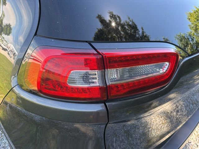 Used 2014 Jeep Cherokee Latitude FWD image 8