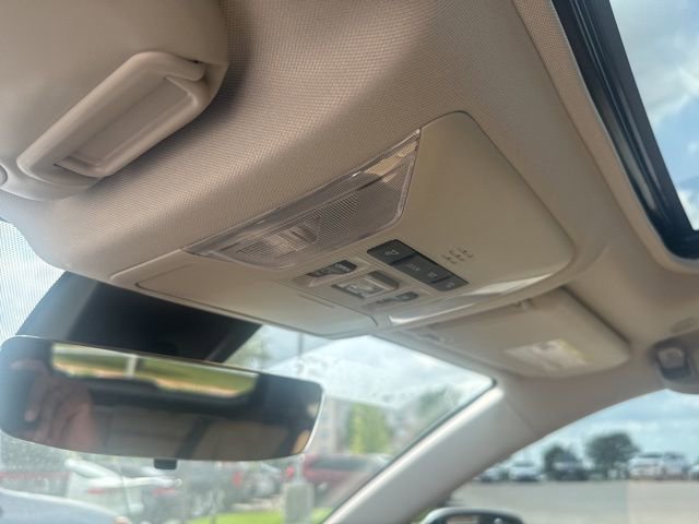 Used 2025 Toyota RAV4 XLE Premium image 15