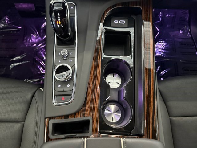 Certified 2024 Cadillac Escalade Premium Luxury image 8