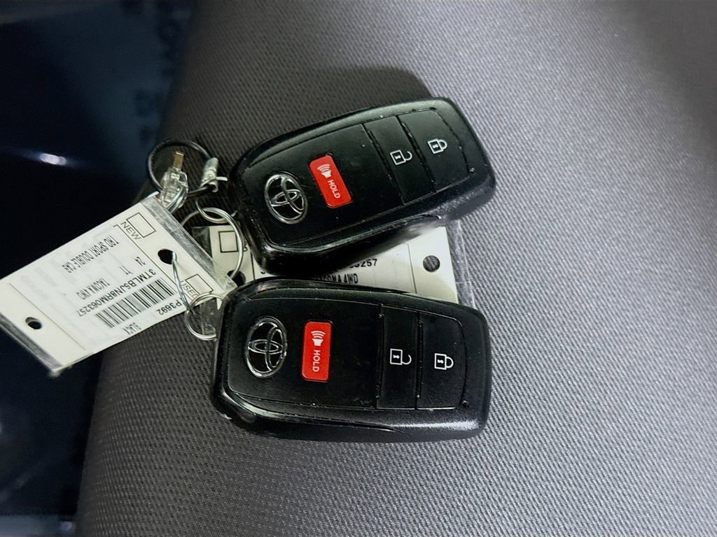 Certified 2024 Toyota Tacoma TRD Sport image 33