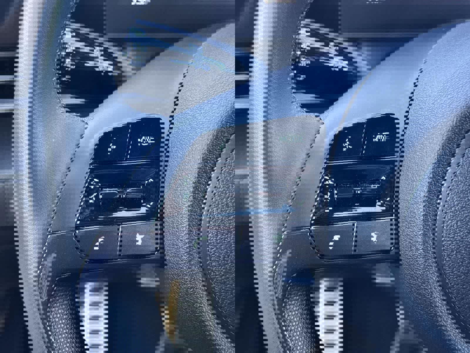 Certified 2025 Hyundai Elantra SEL image 10