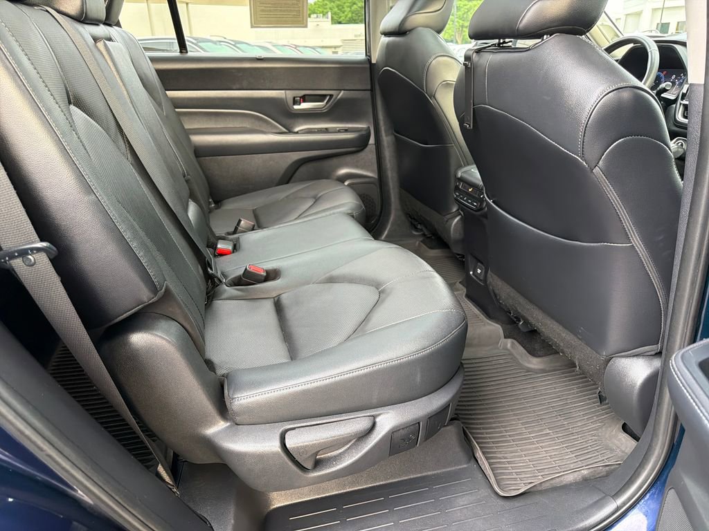 Used 2024 Toyota Grand Highlander FWD image 35
