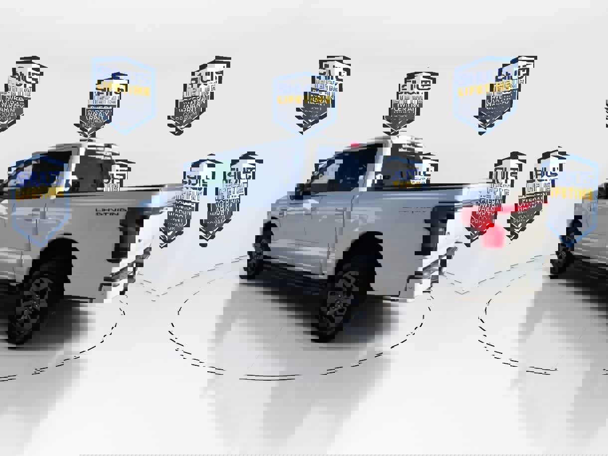 Used 2022 Ford F150 Lightning Lariat image 7