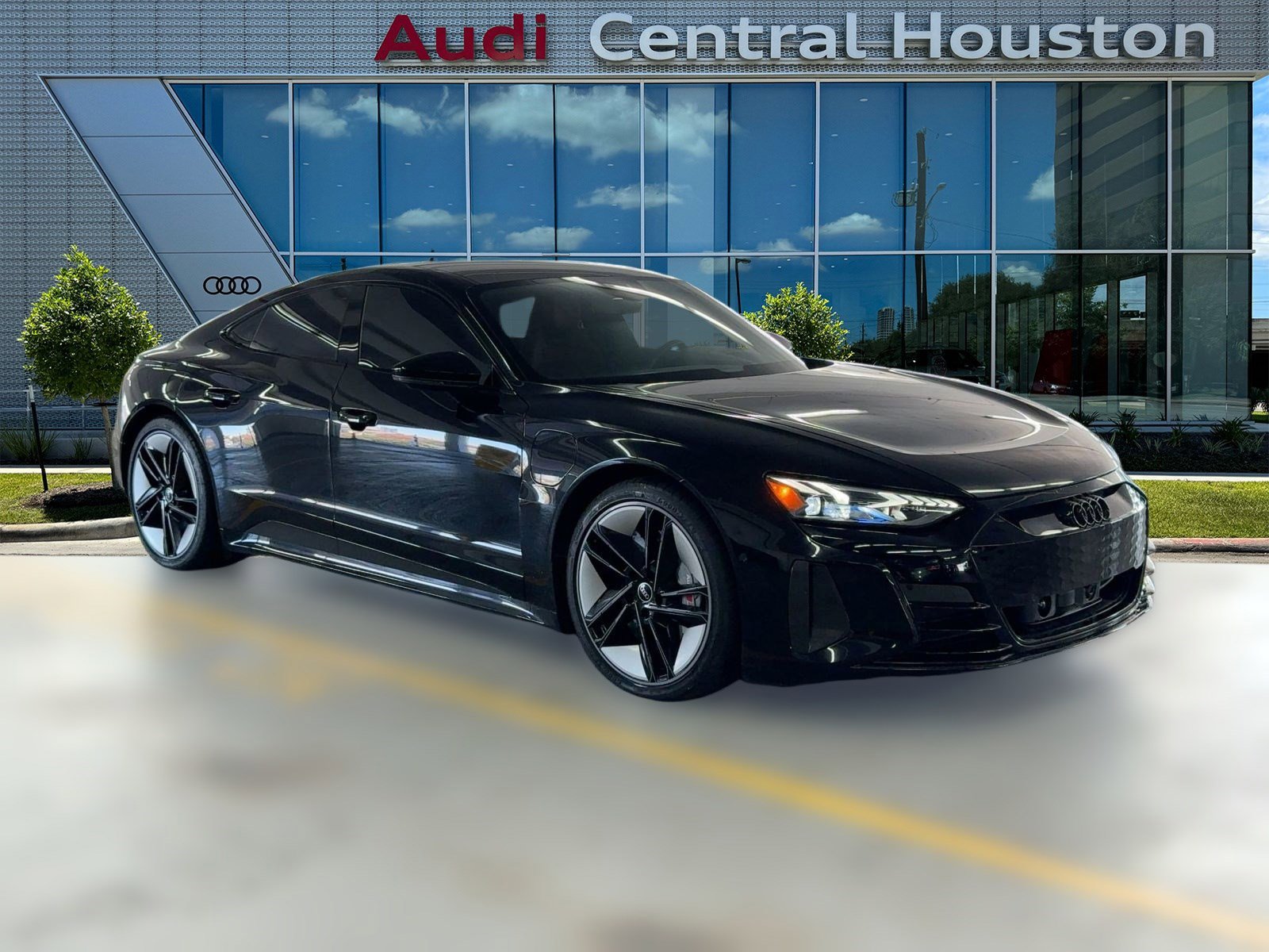 Used 2023 Audi RS e-tron GT w/ Carbon Performance Package image 7