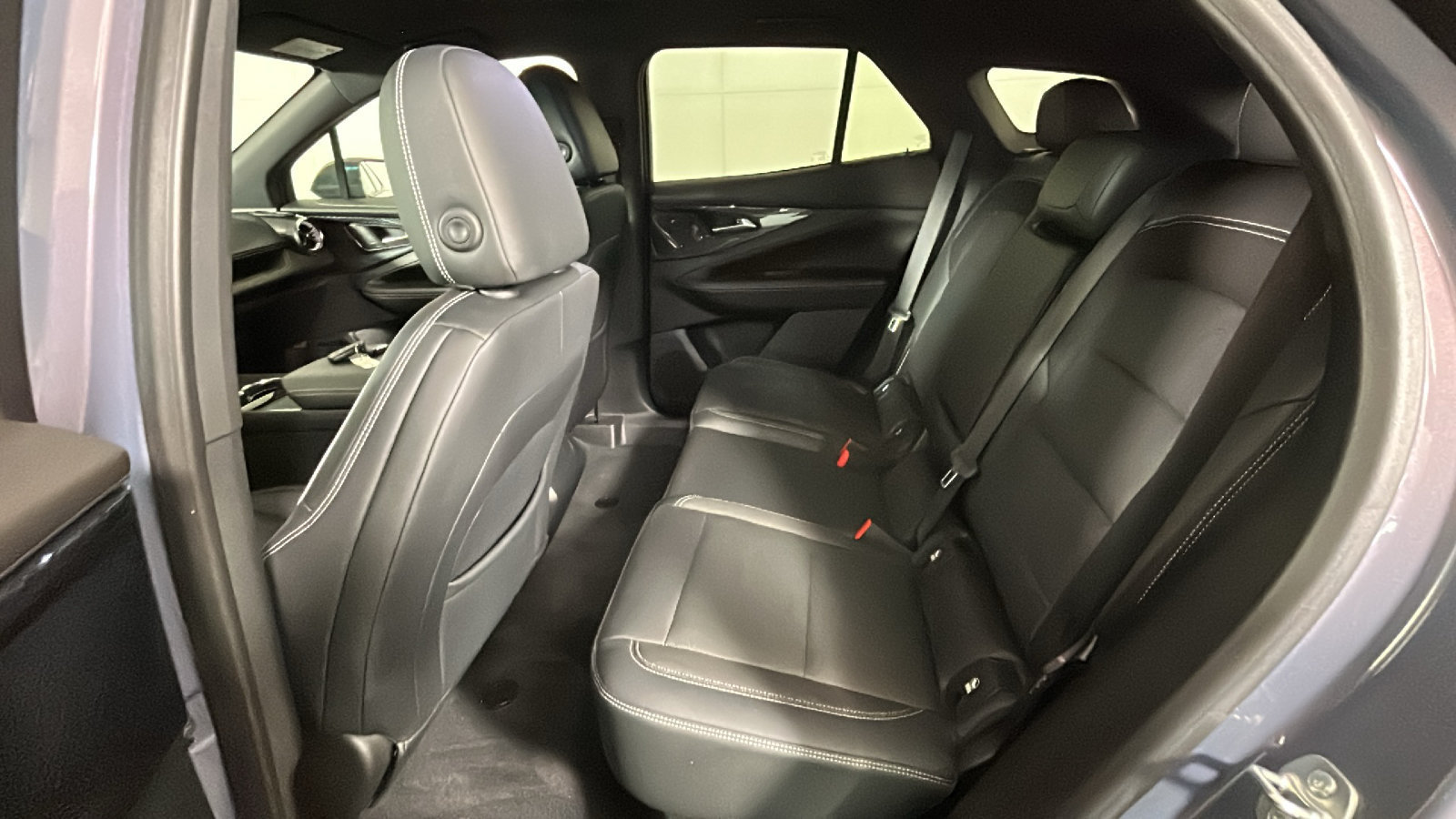 Used 2024 Chevrolet Blazer EV LT AWD/4WD image 31