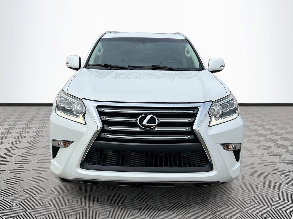 Used 2016 Lexus GX 460 w/ Comfort Package image 2