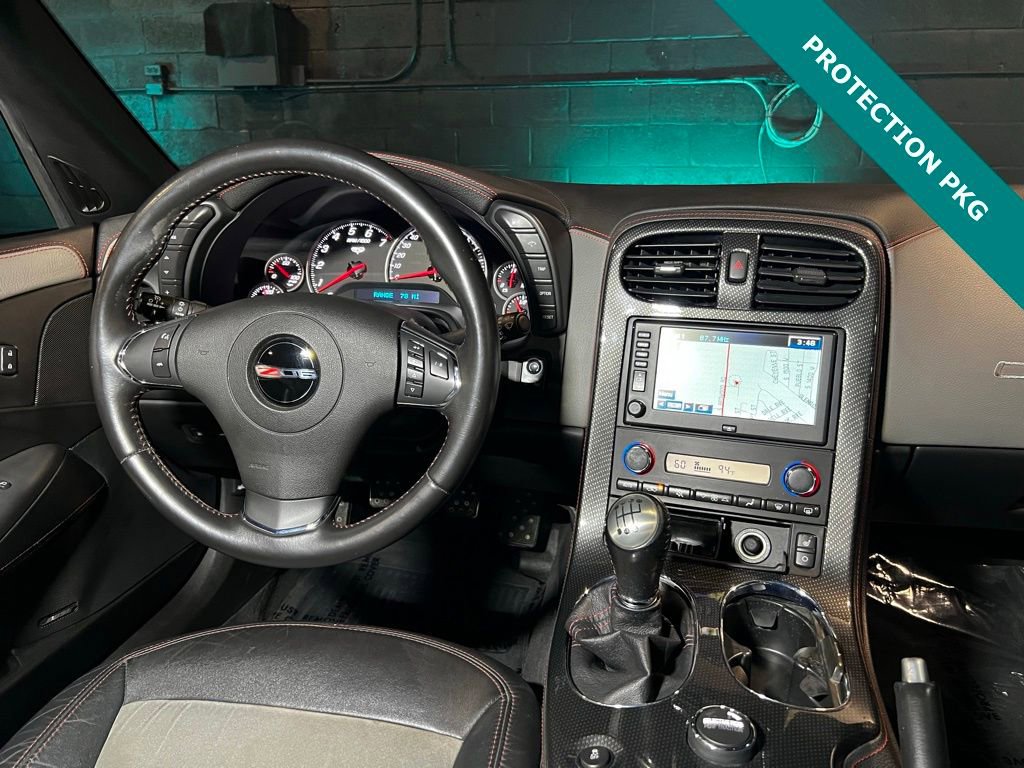 Used 2013 Chevrolet Corvette Z06 w/ 3LZ Preferred Equipment Group image 2