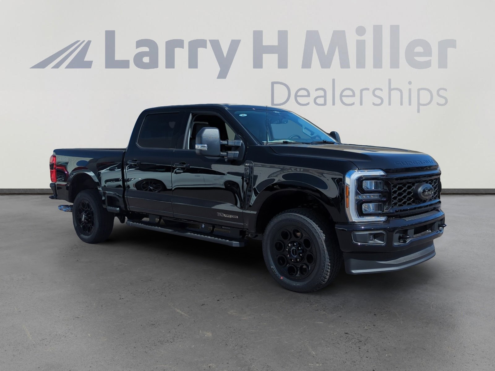 New 2025 Ford F250 XLT w/ Black Appearance Package image 7
