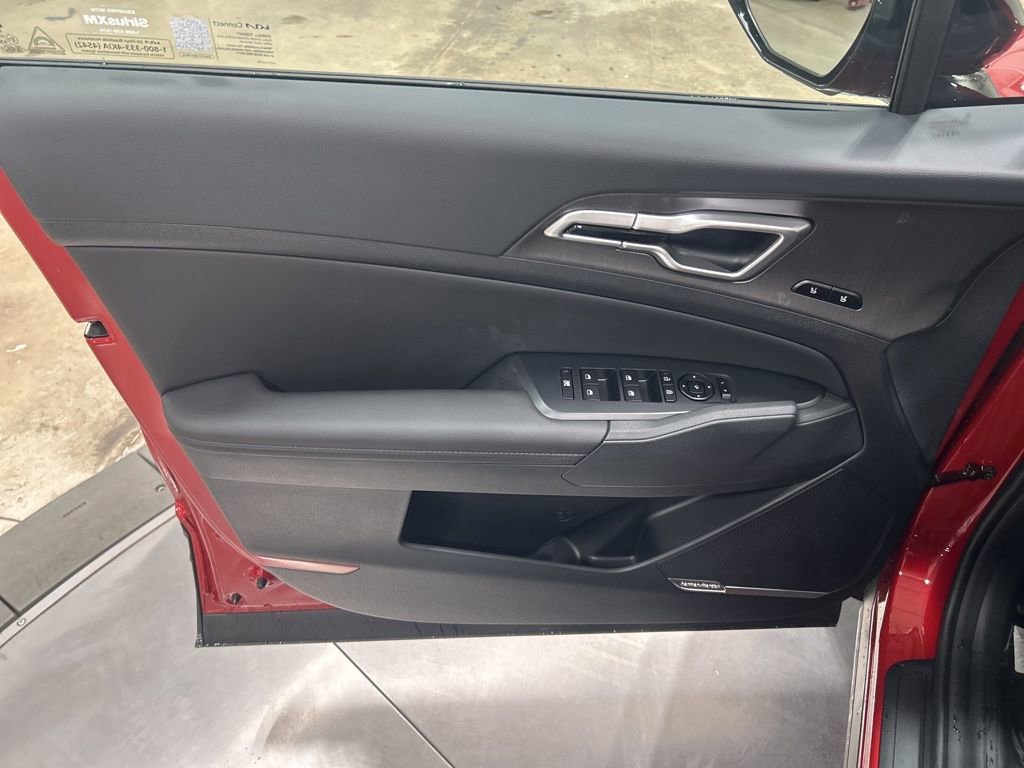 New 2026 Kia Sportage X-Line w/ X-Line Technology Package image 12