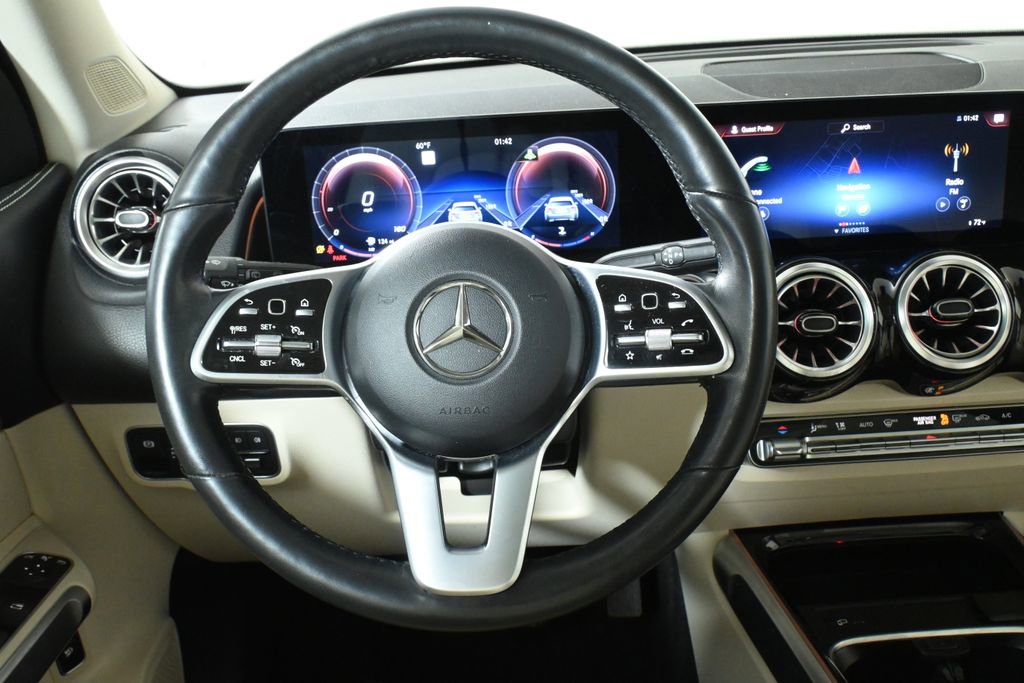 Used 2022 Mercedes-Benz GLB 250 4MATIC image 18
