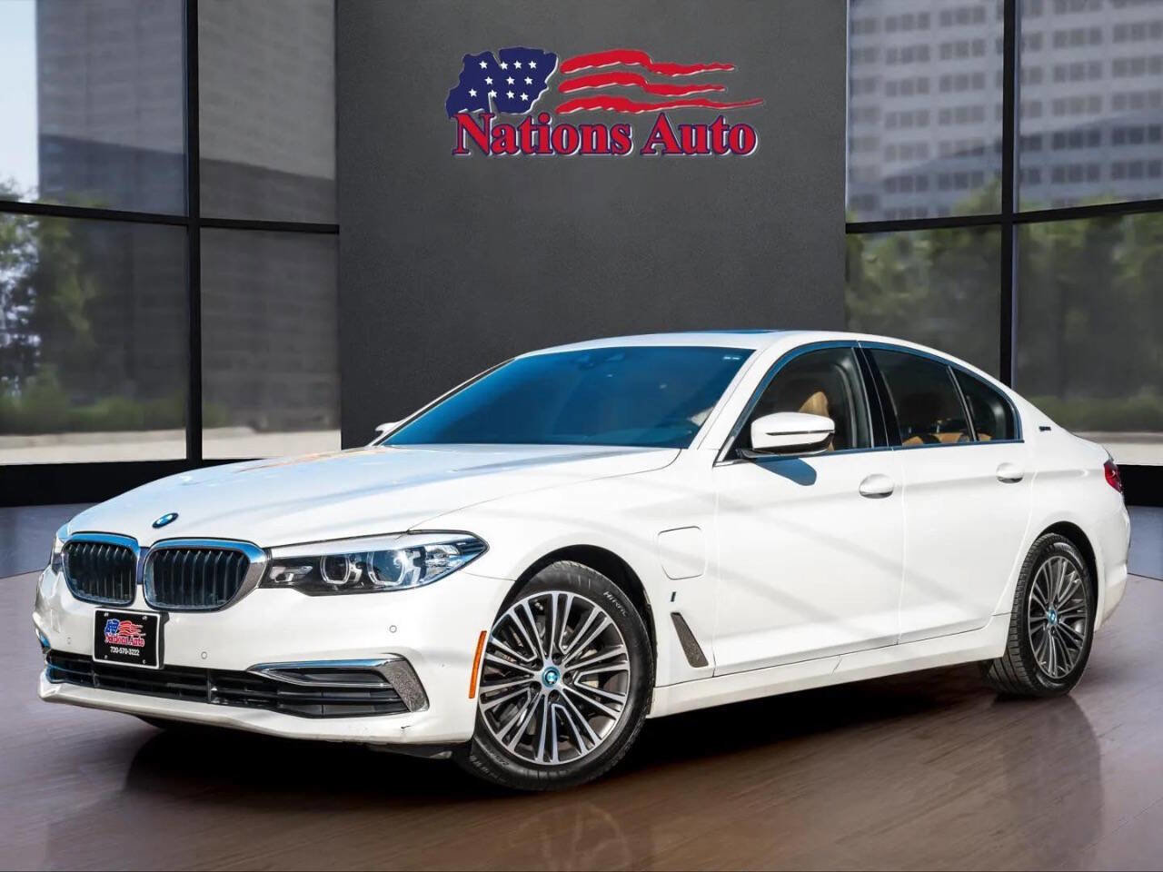 Used 2019 BMW 530e xDrive w/ Convenience Package image 1
