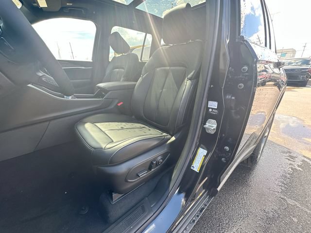 New 2026 Jeep Grand Cherokee Limited w/ Luxury Tech Group II AWD/4WD image 13