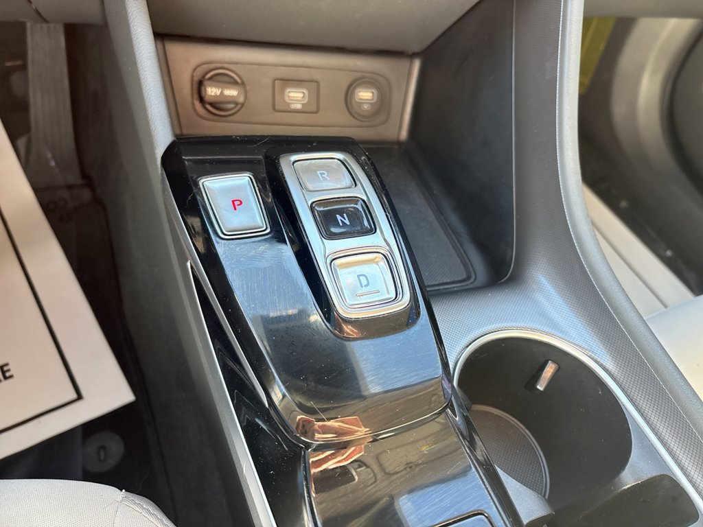 Used 2023 Hyundai Sonata SE w/ Cargo Package FWD image 34