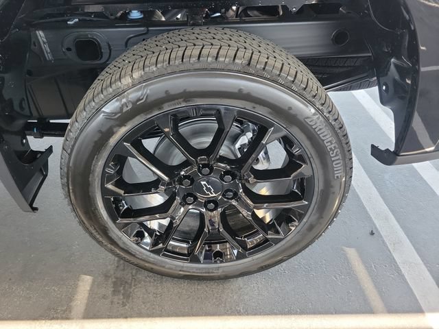 New 2026 Chevrolet Silverado 1500 LT w/ LPO, Dark Essentials Package RWD image 22