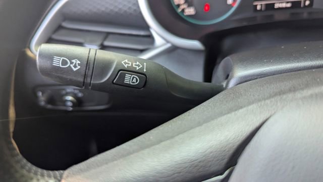 Used 2024 Chevrolet Malibu LT image 25