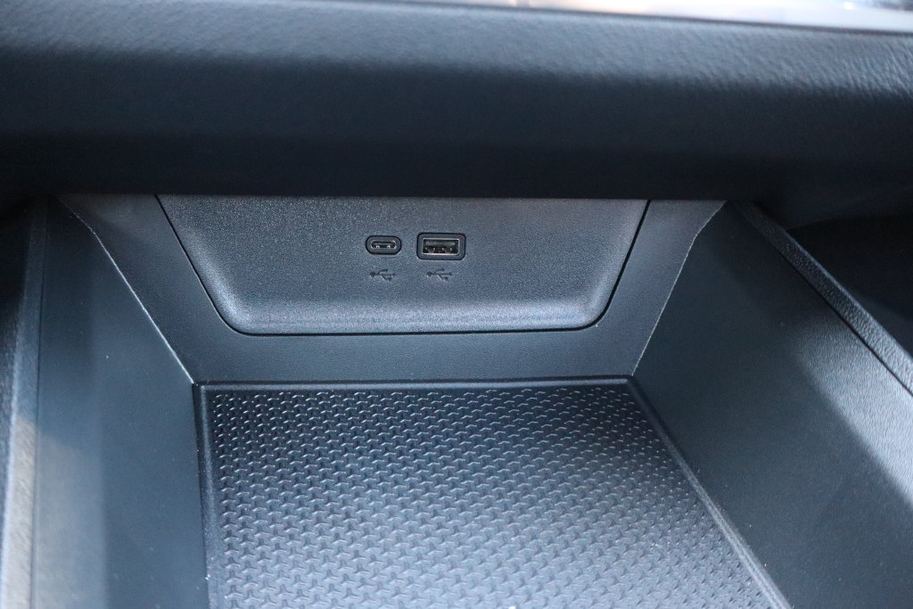 New 2027 Chevrolet Equinox RS w/ Safety and Technology Package AWD/4WD image 19