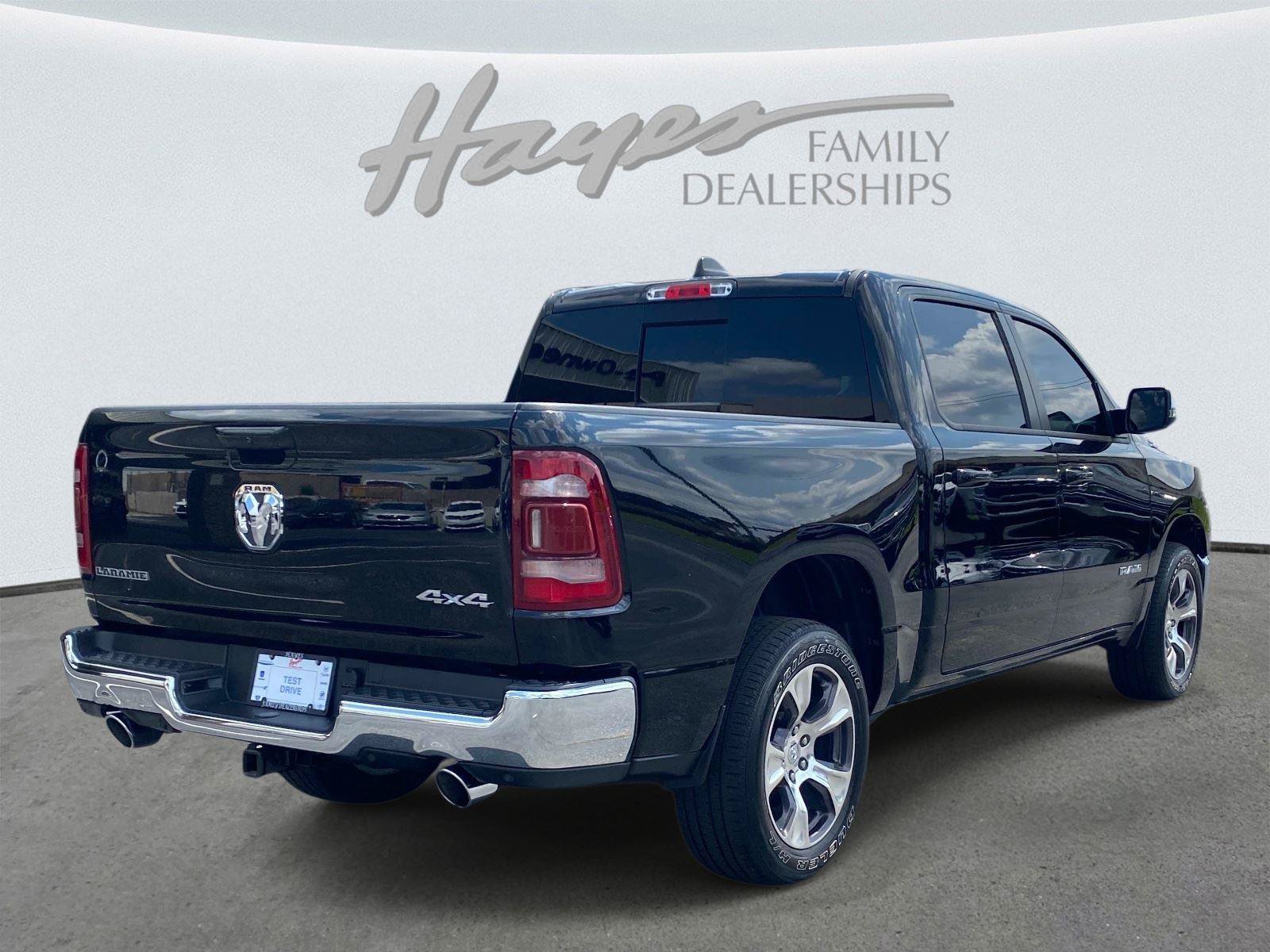 Used 2023 RAM 1500 Laramie AWD/4WD image 3