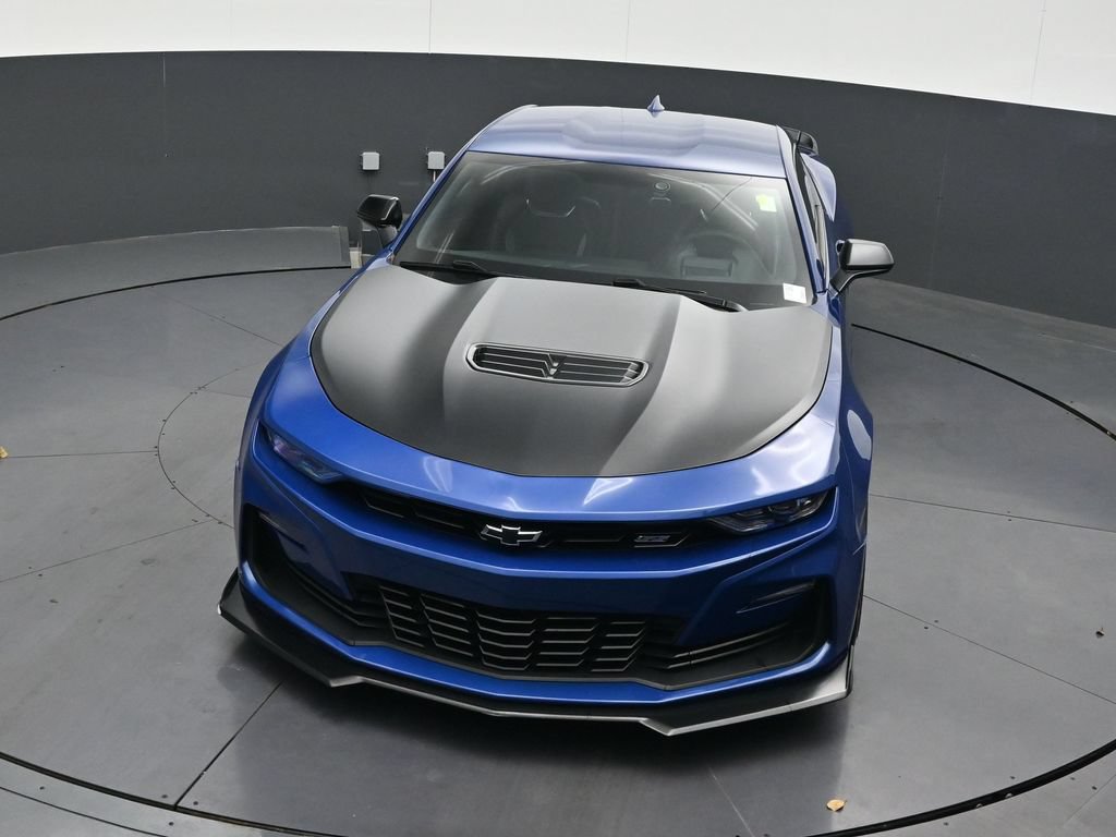 Used 2020 Chevrolet Camaro SS RWD image 22