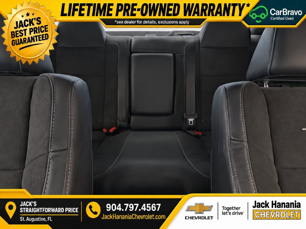Used 2015 Dodge Challenger SRT RWD image 25