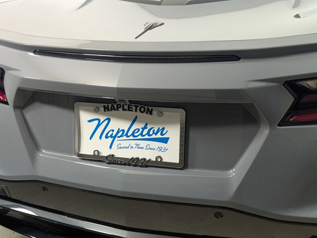 Used 2024 Chevrolet Corvette Stingray Preferred Cpe w/ Battery Protection Package image 9