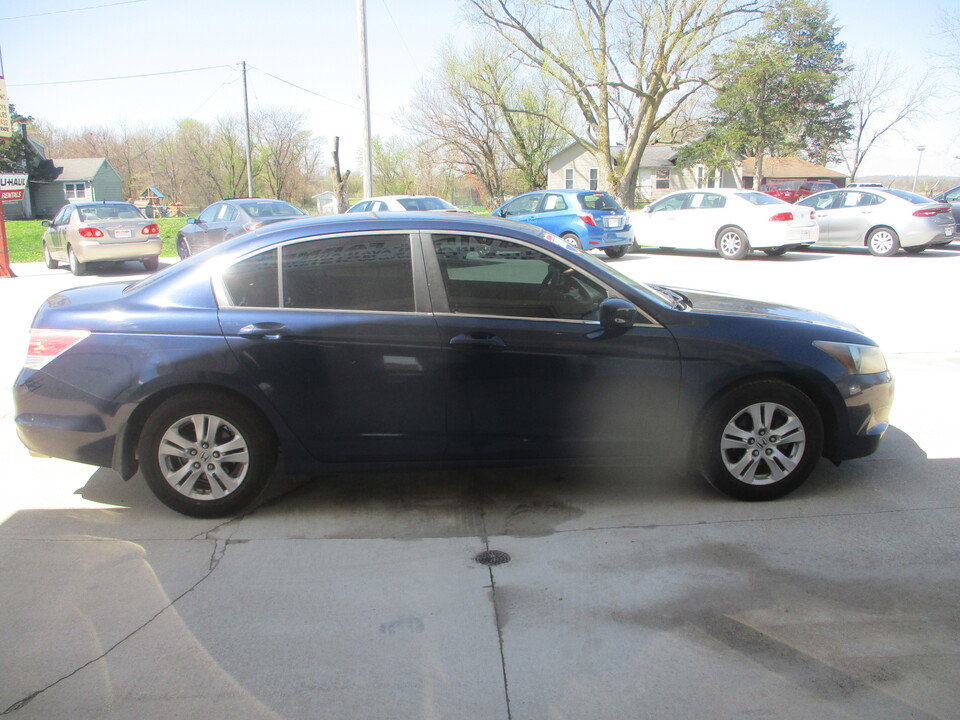 Used 2009 Honda Accord LX-P image 2