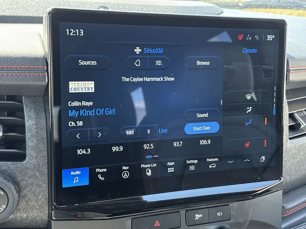 Used 2023 Ford Expedition Limited image 16