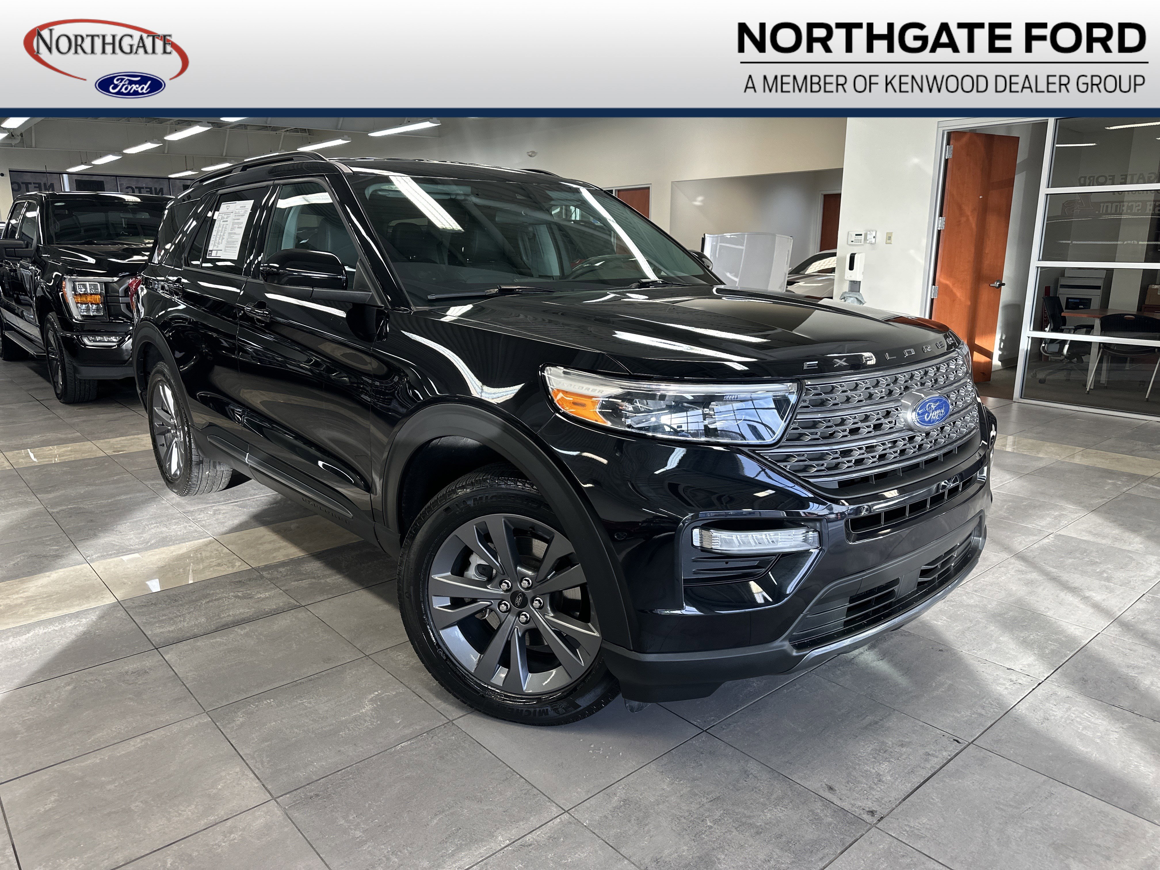 Used 2023 Ford Explorer XLT w/ Equipment Group 202A image 1