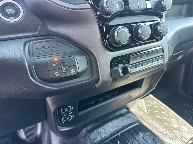 New 2026 RAM 5500 Tradesman w/ Chrome Appearance Group AWD/4WD image 25