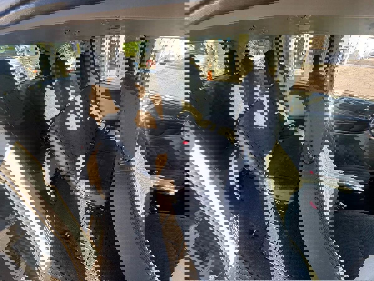 Used 2019 Dodge Grand Caravan SE image 9