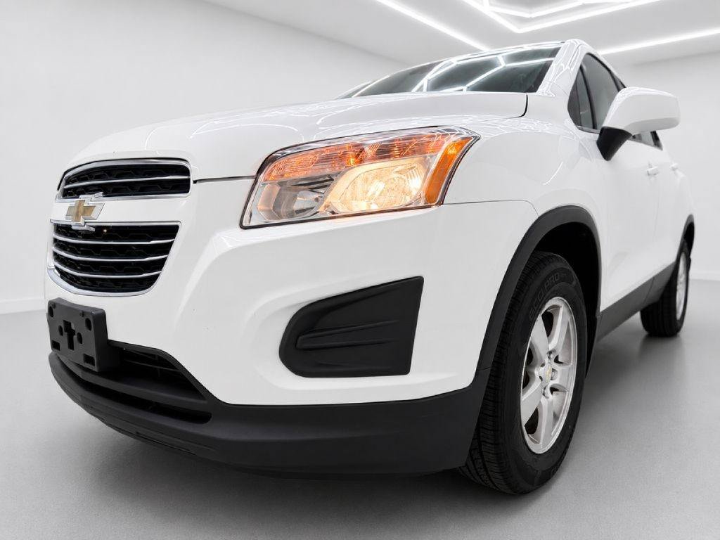 Used 2015 Chevrolet Trax LS w/ LPO, Protection Package AWD/4WD image 32