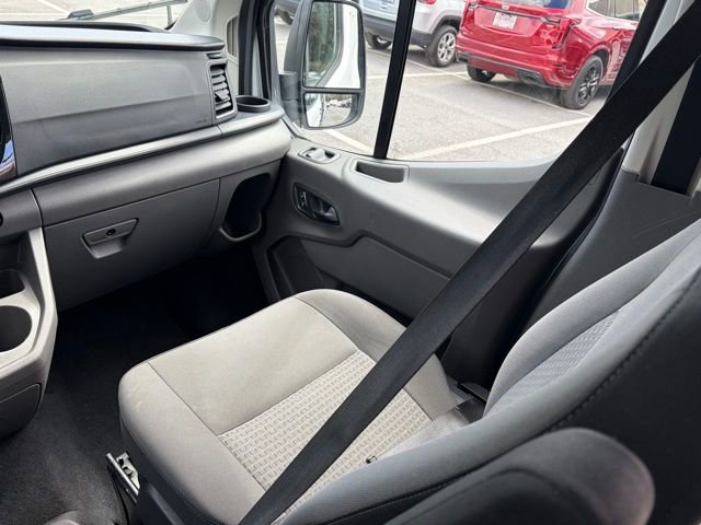Used 2024 Ford Transit 350 XLT image 32