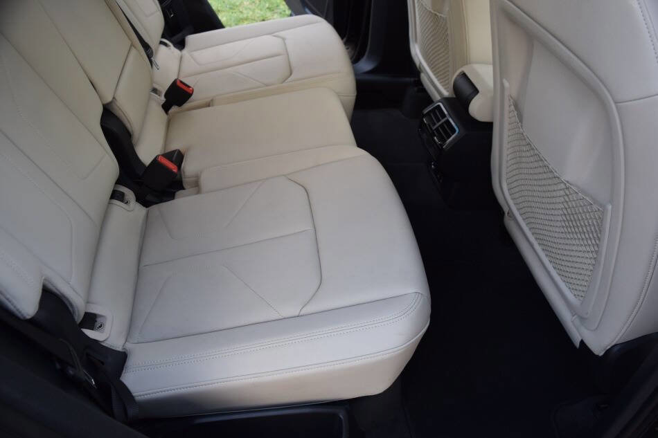Used 2022 Audi Q3 2.0T Premium w/ Convenience Package AWD/4WD image 50