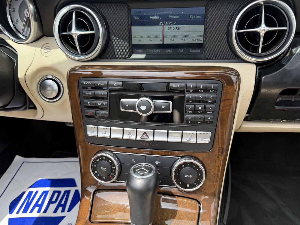 Used 2015 Mercedes-Benz SLK 250 w/ Premium Package image 14