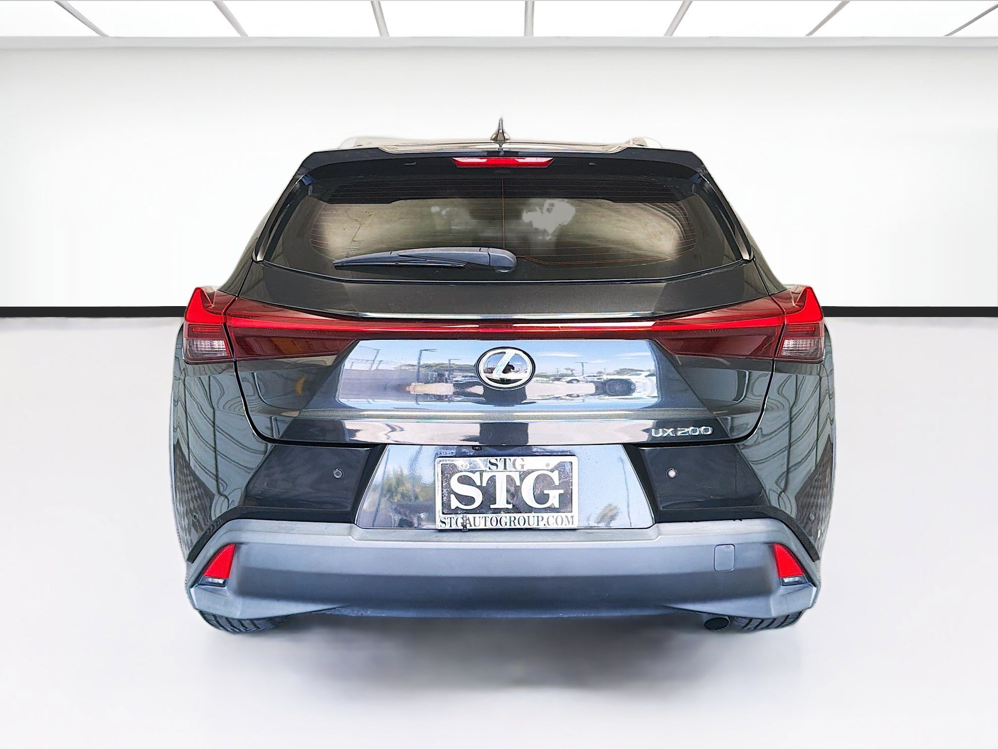 Used 2021 Lexus UX 200 w/ Accessory Package (Z1) FWD image 5
