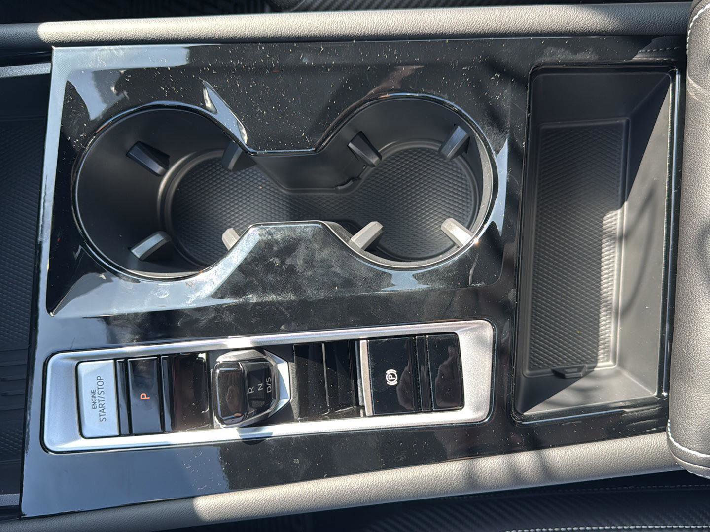 New 2026 Volkswagen Atlas Cross Sport SE image 19