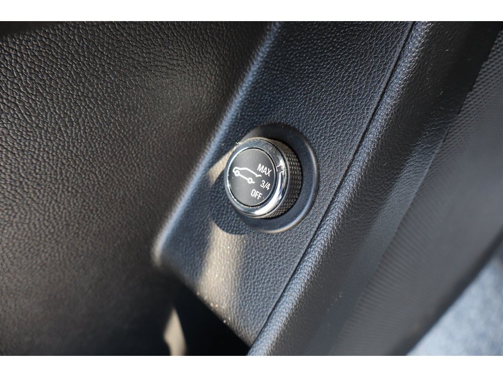 Used 2023 Chevrolet Traverse LT w/ LPO, Cargo Package AWD/4WD image 8