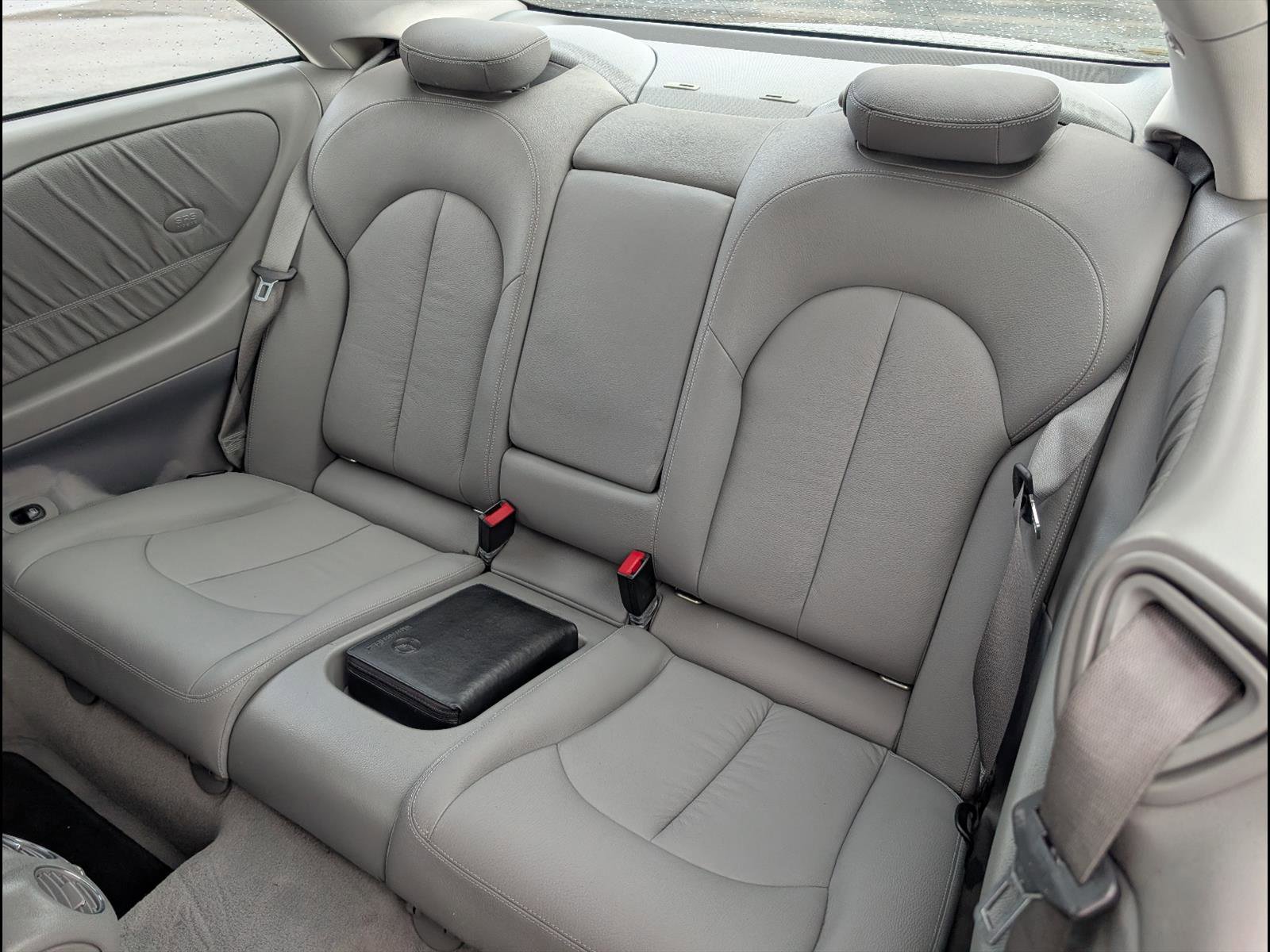 Used 2006 Mercedes-Benz CLK 350 Coupe image 12