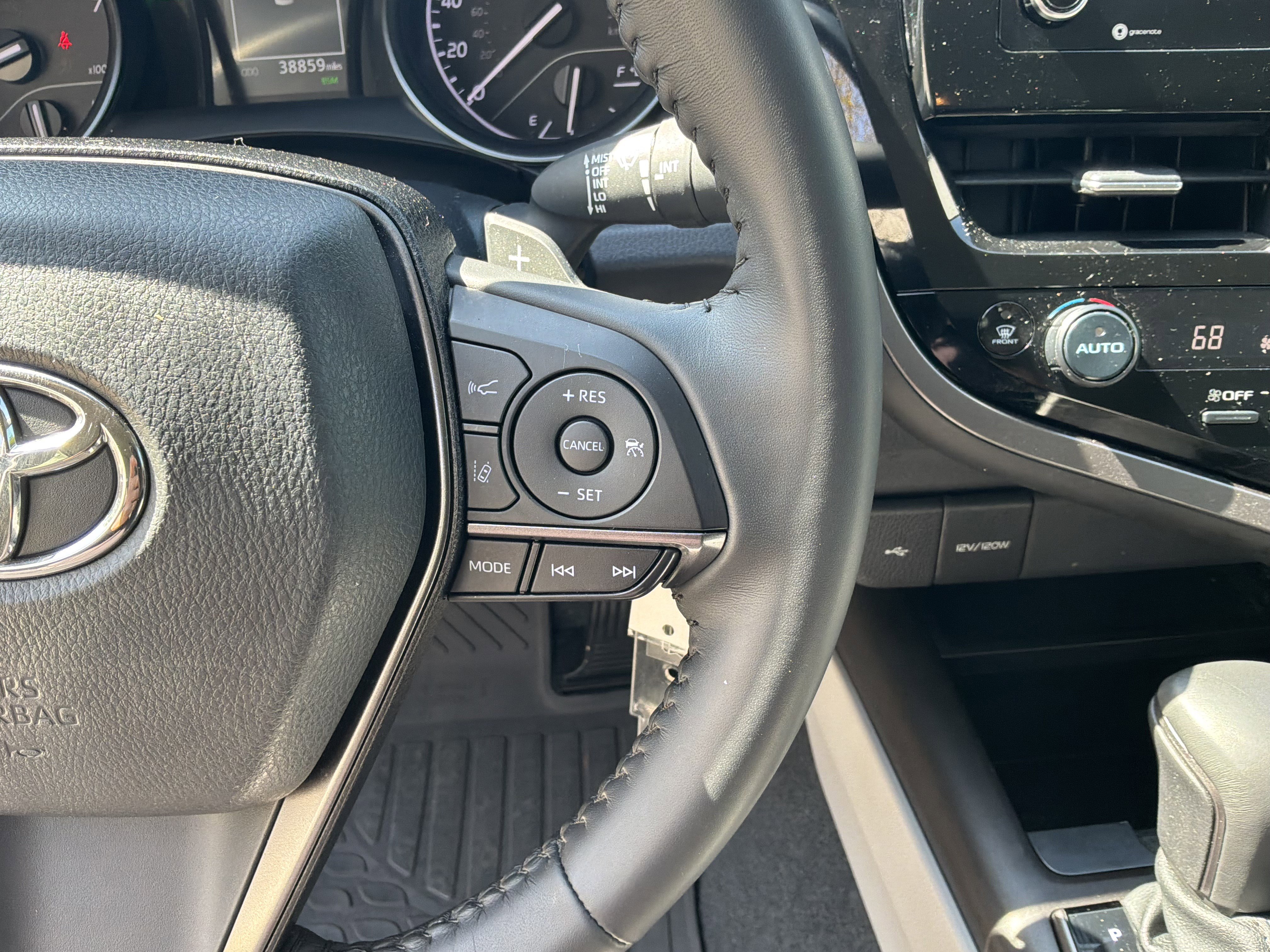 Used 2024 Toyota Camry SE FWD image 24
