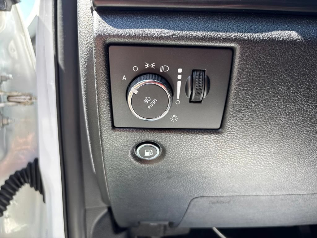 Used 2021 Jeep Grand Cherokee Laredo X AWD/4WD image 23
