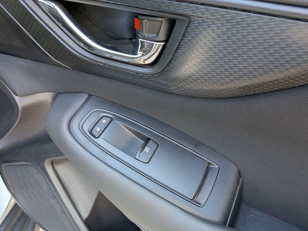 Used 2025 Subaru Outback Premium image 34